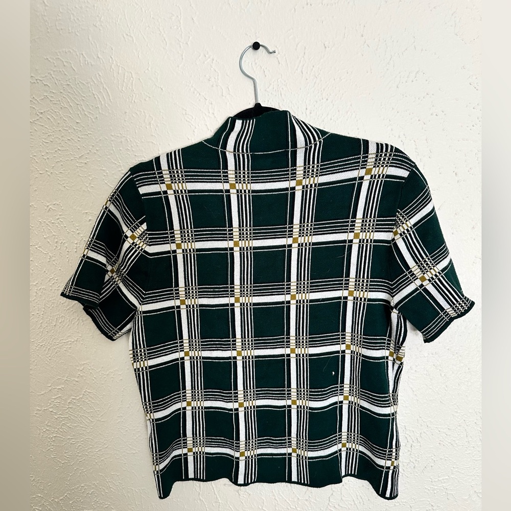Crop sweater